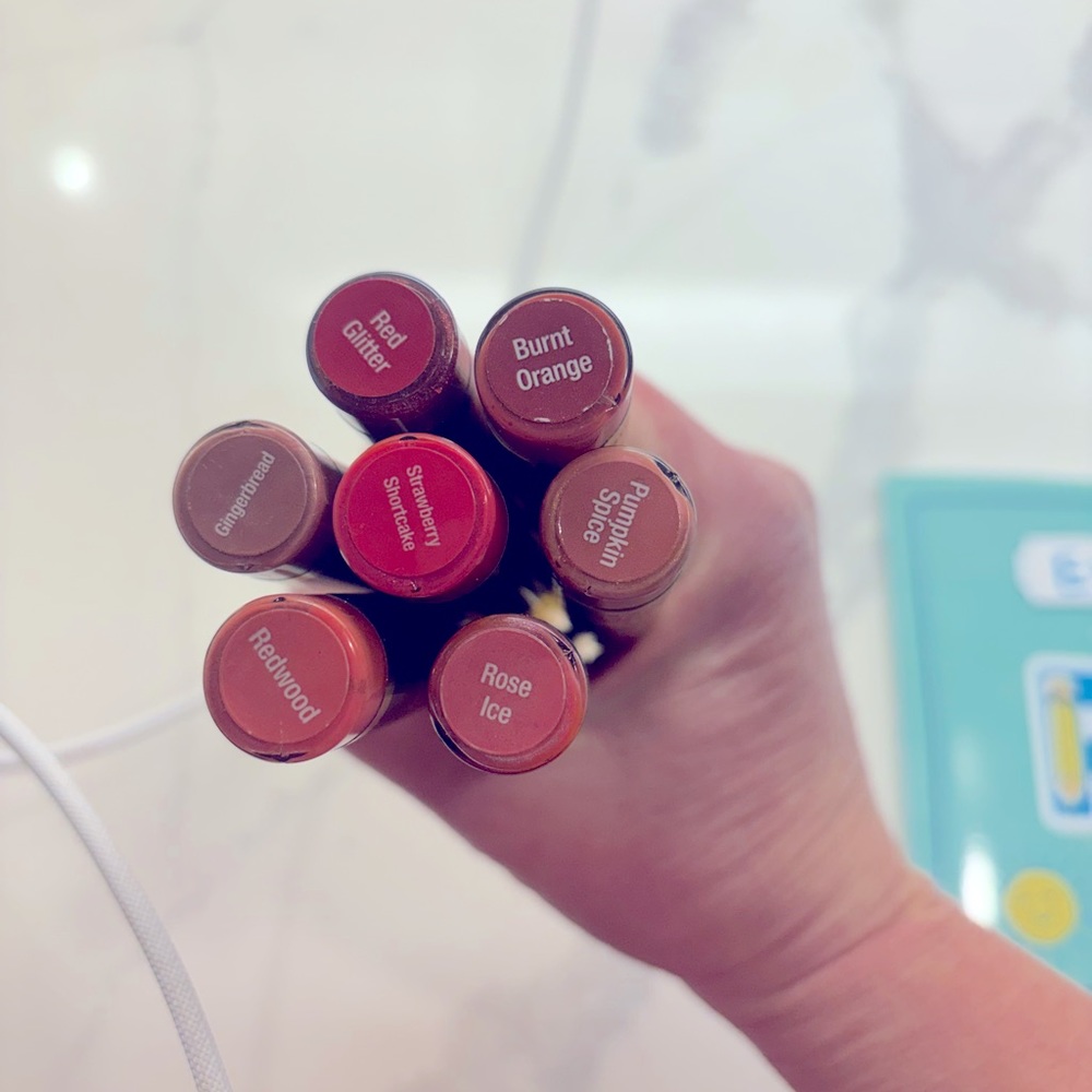 Discontinued, unopened Lipsense and gloss set